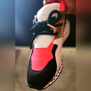 Steve Madden Cliff Coral Sneakers